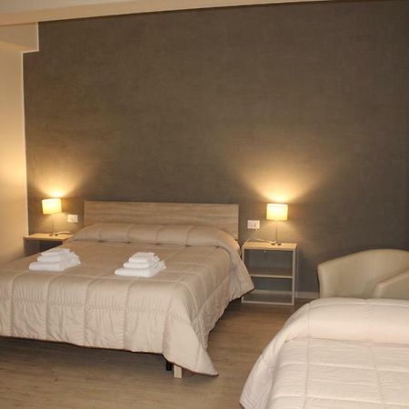 B&B Del Corso Сан Каталдо Екстериор снимка
