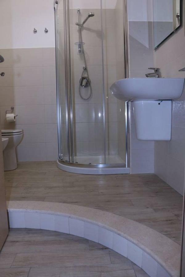 B&B Del Corso Сан Каталдо Екстериор снимка