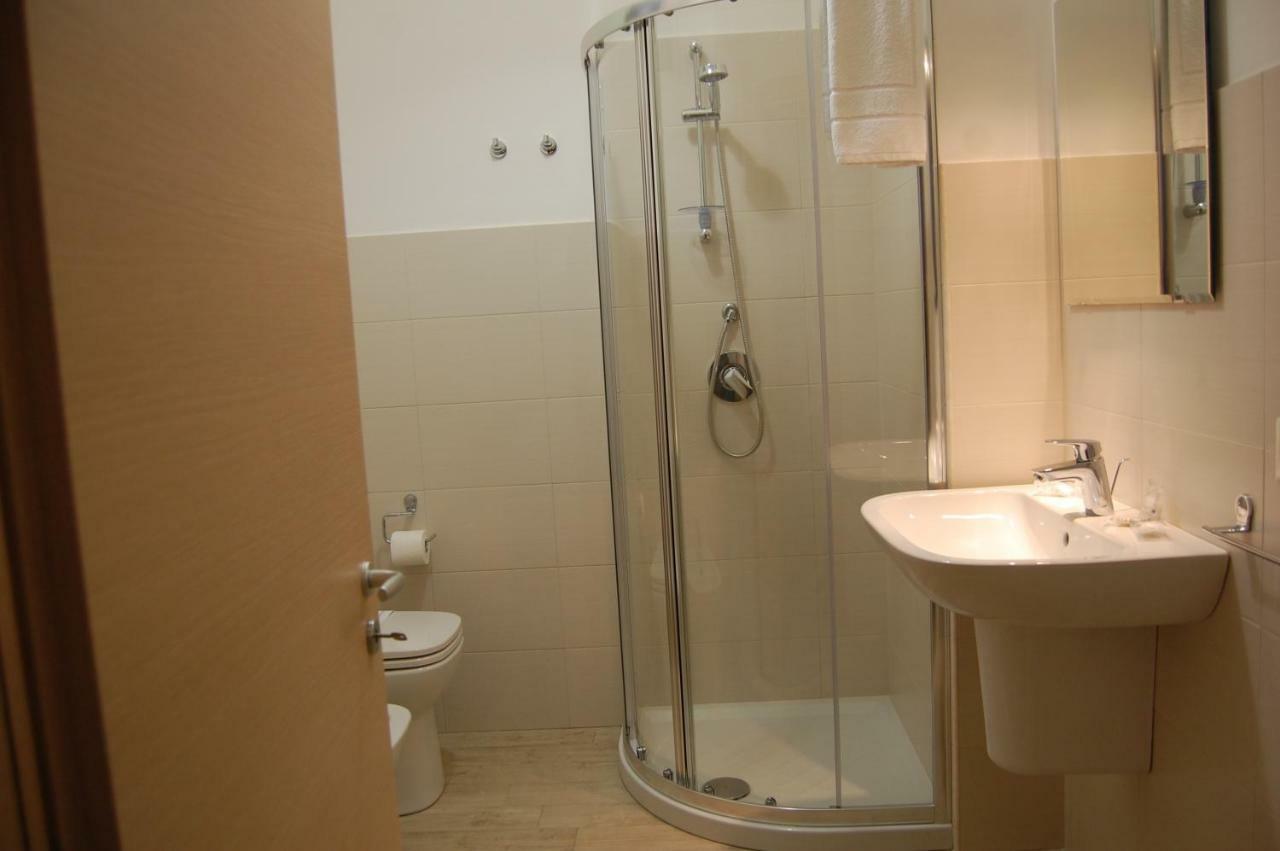 B&B Del Corso Сан Каталдо Екстериор снимка