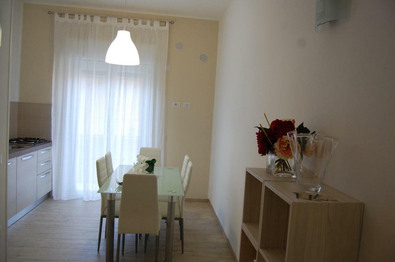 B&B Del Corso Сан Каталдо Екстериор снимка