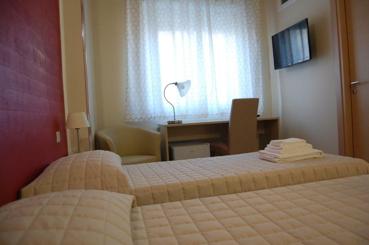 B&B Del Corso Сан Каталдо Екстериор снимка