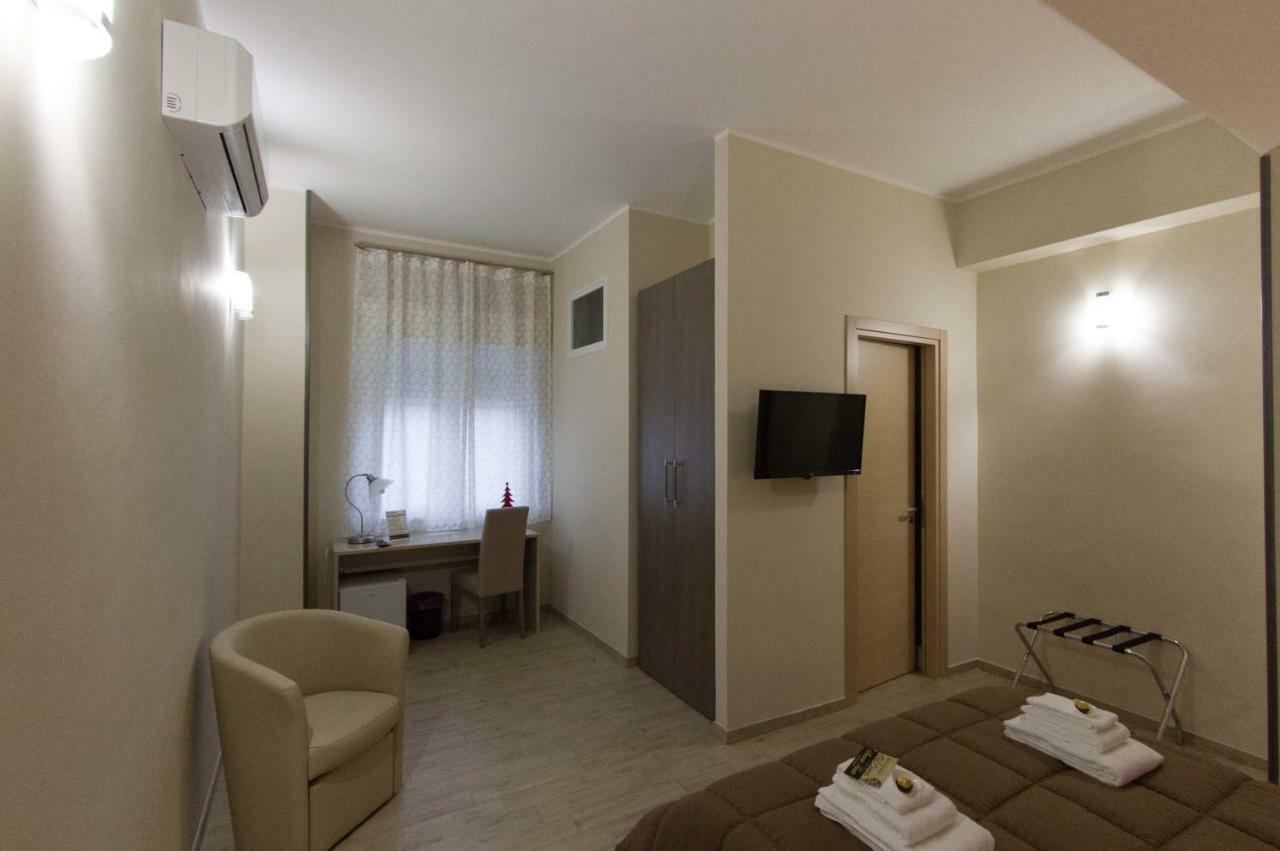 B&B Del Corso Сан Каталдо Екстериор снимка