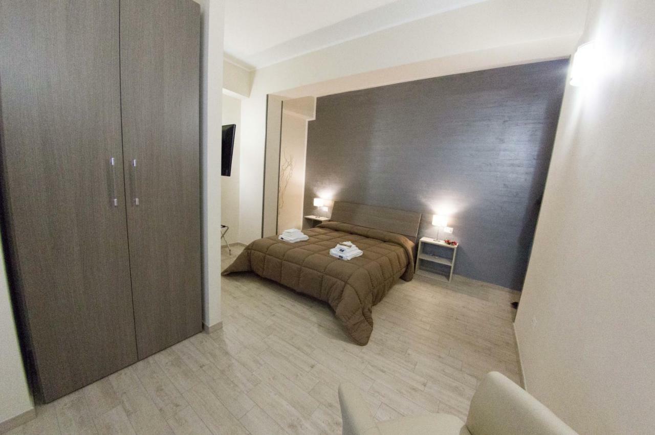 B&B Del Corso Сан Каталдо Екстериор снимка